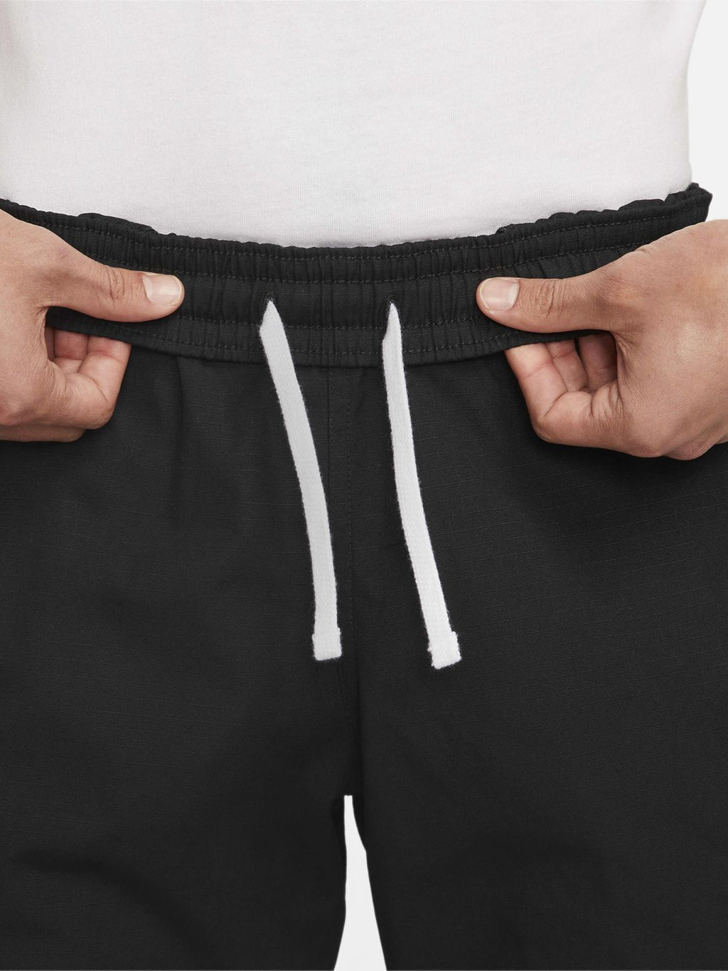  Nike Men Club Logo Printed Woven Cargo Trousers