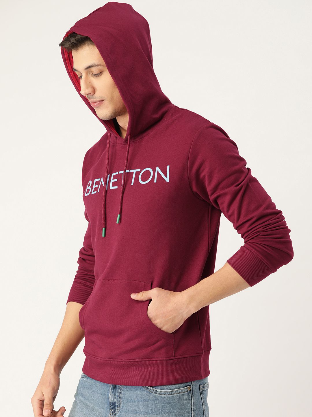  United Colors Of Benetton Men Maroon Printed Hooded Sweatshirt