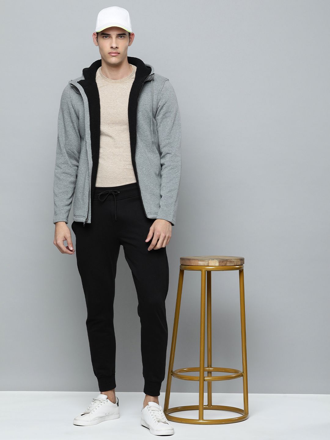  Skechers Men Grey Melange Solid Hooded Sweats Lounge Sherpa Sweatshirt