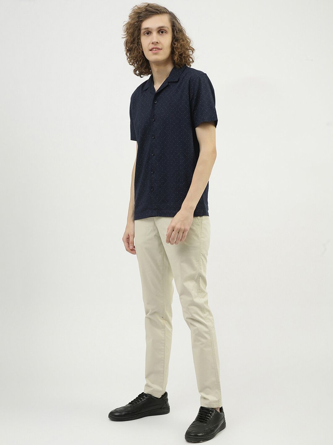  United Colors Of Benetton Men Cotton Slim Fit Chinos Trousers