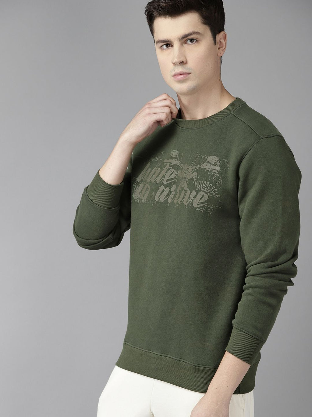  Wildcraft Men Olive Green Printed Sweatshirt