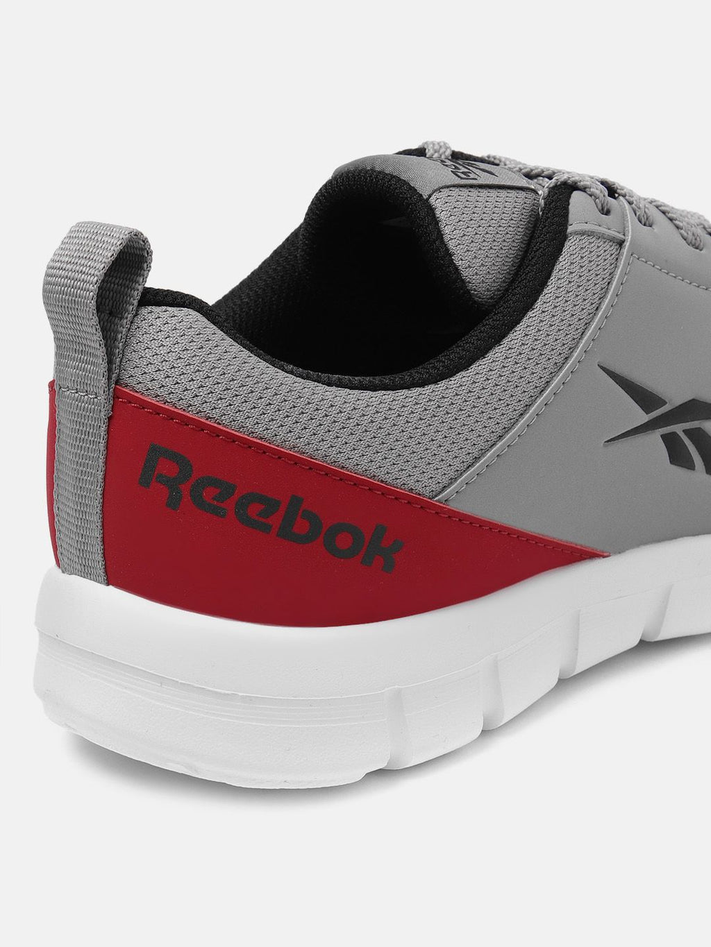  Reebok Men Woven Design Traveller LP Running Shoes