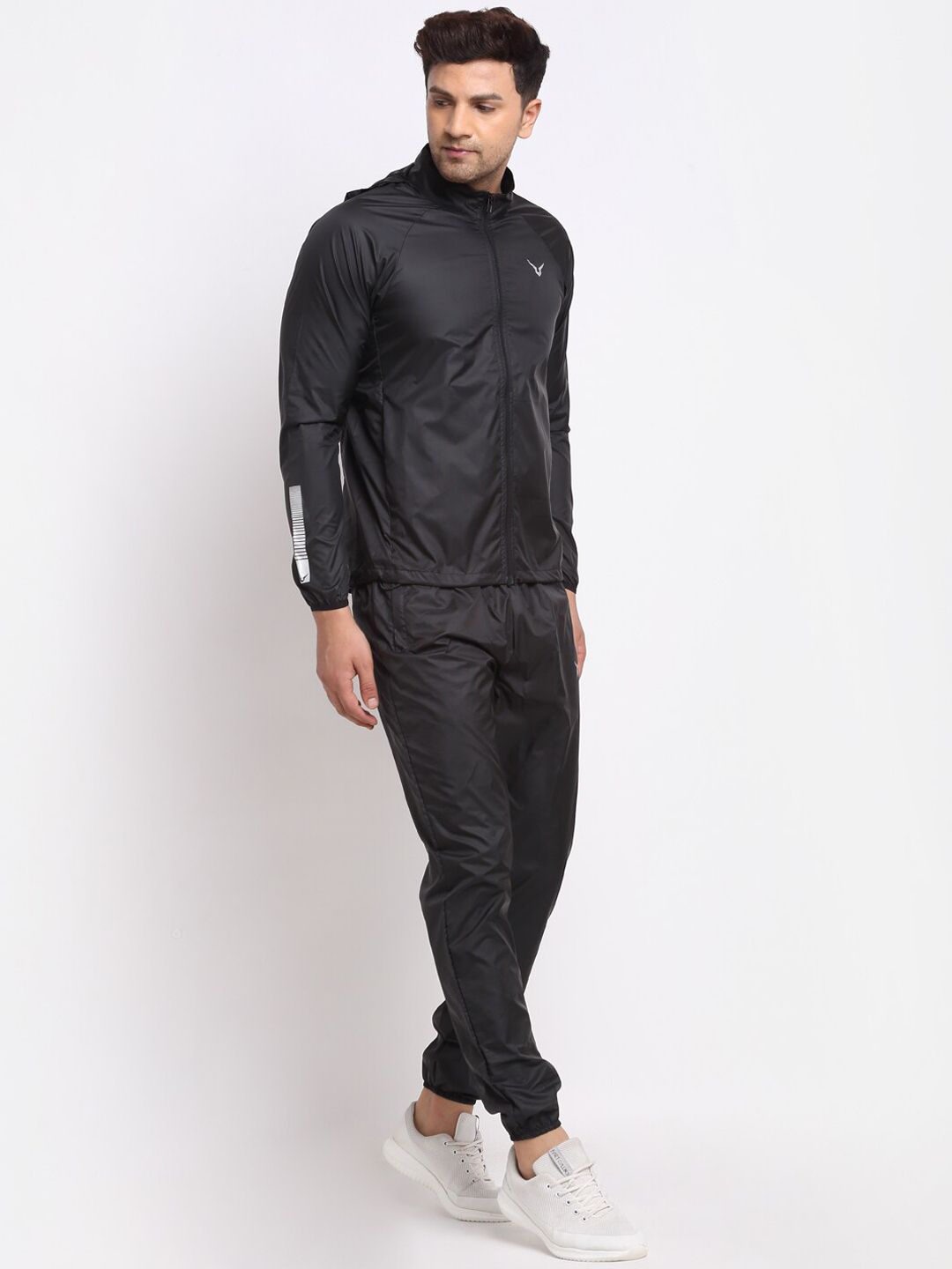 Invincible Men Black Solid Tracksuit