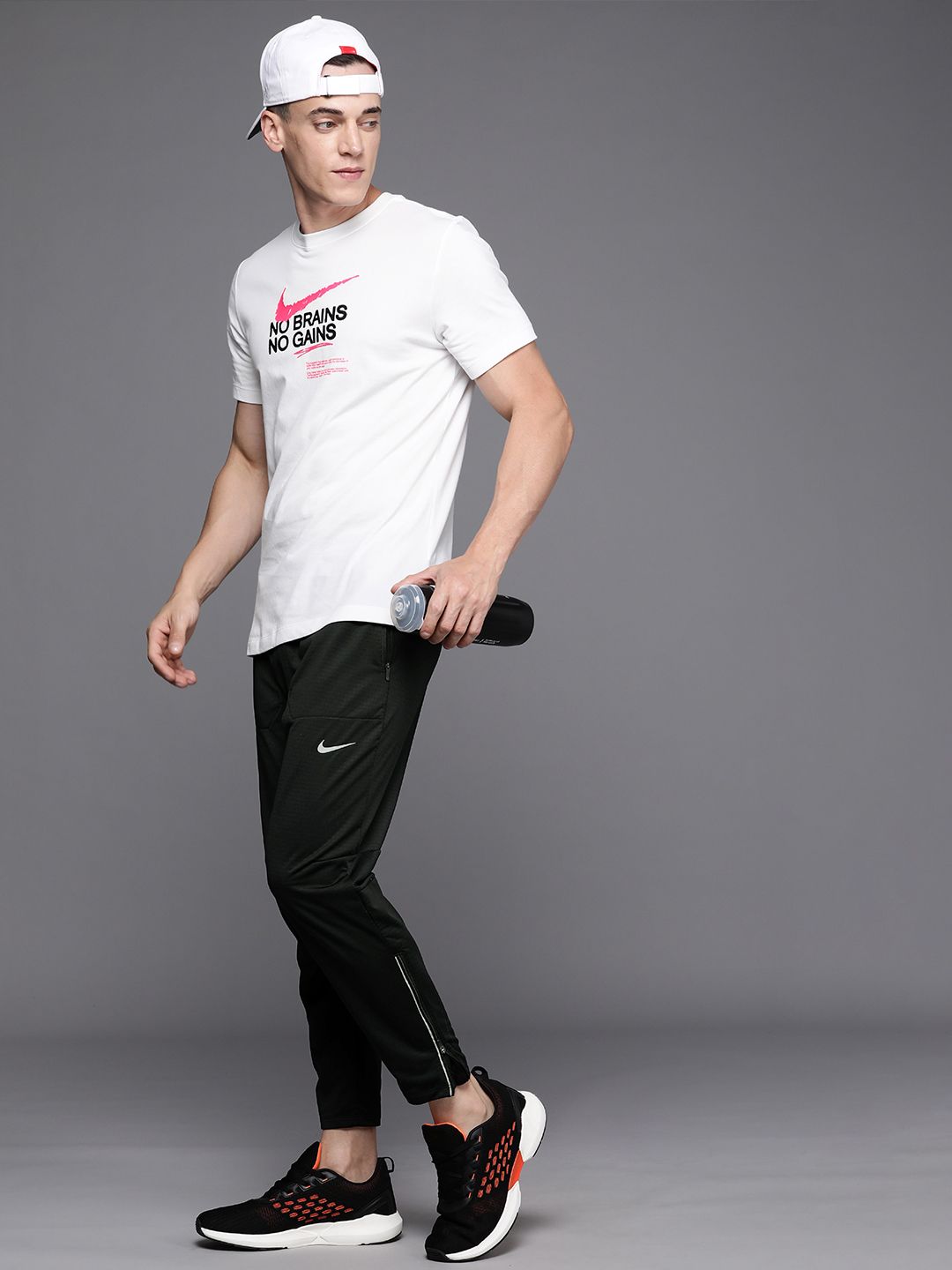  Nike Men Black Solid Dri-FIT Phenom Elite Knit Running Track Pants