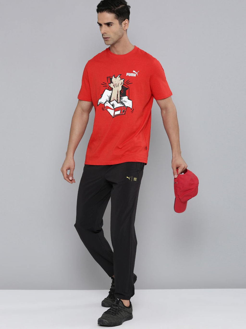  Puma Graphics Sneaker Printed Regular Fit Pure Cotton T-shirt