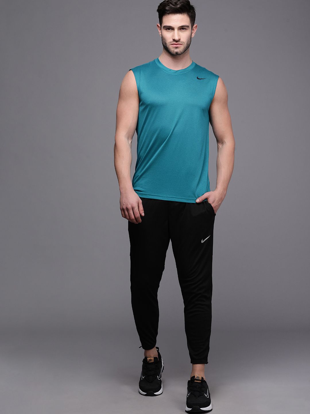  Nike Men Black Brand Logo Printed Dri-FIT Challenger Running Pants