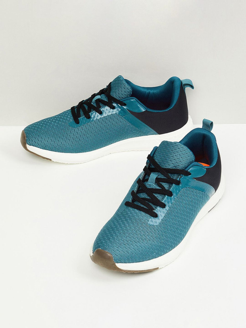  Max Men Woven Design Running Shoes