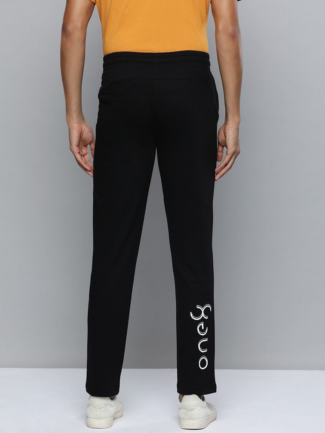  One8 X PUMA Men Virat Kohli Logo Printed Mid-Rise Slim Fit Track Pants