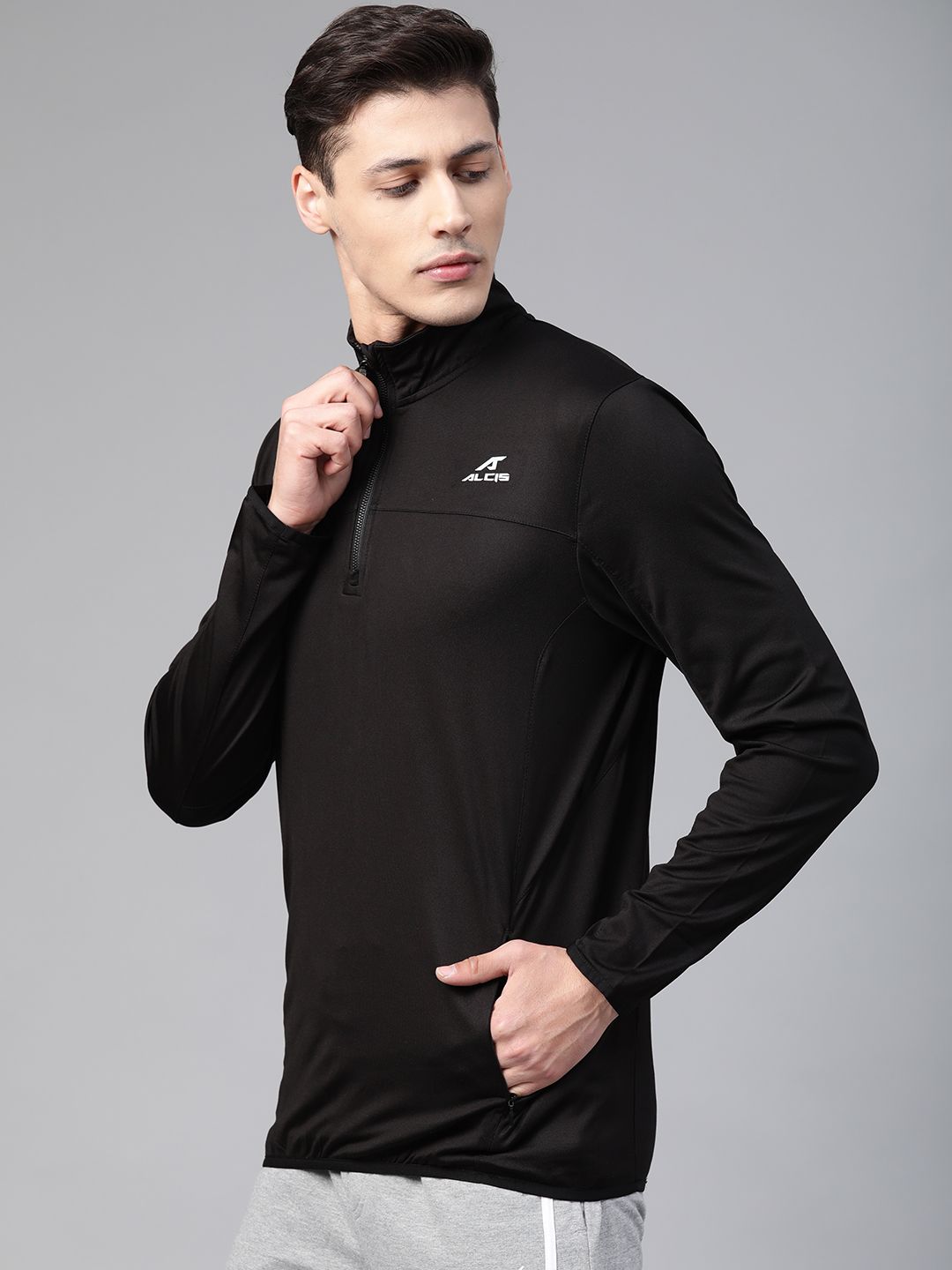  Alcis Men Black Solid Training Sweatshirt