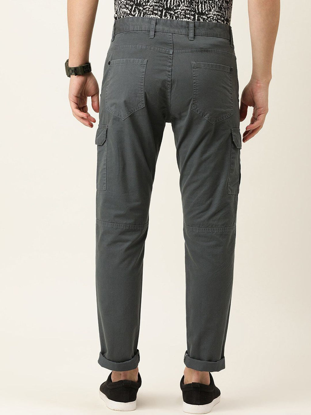  IVOC Men Grey Slim Fit Cotton Cargos Trousers