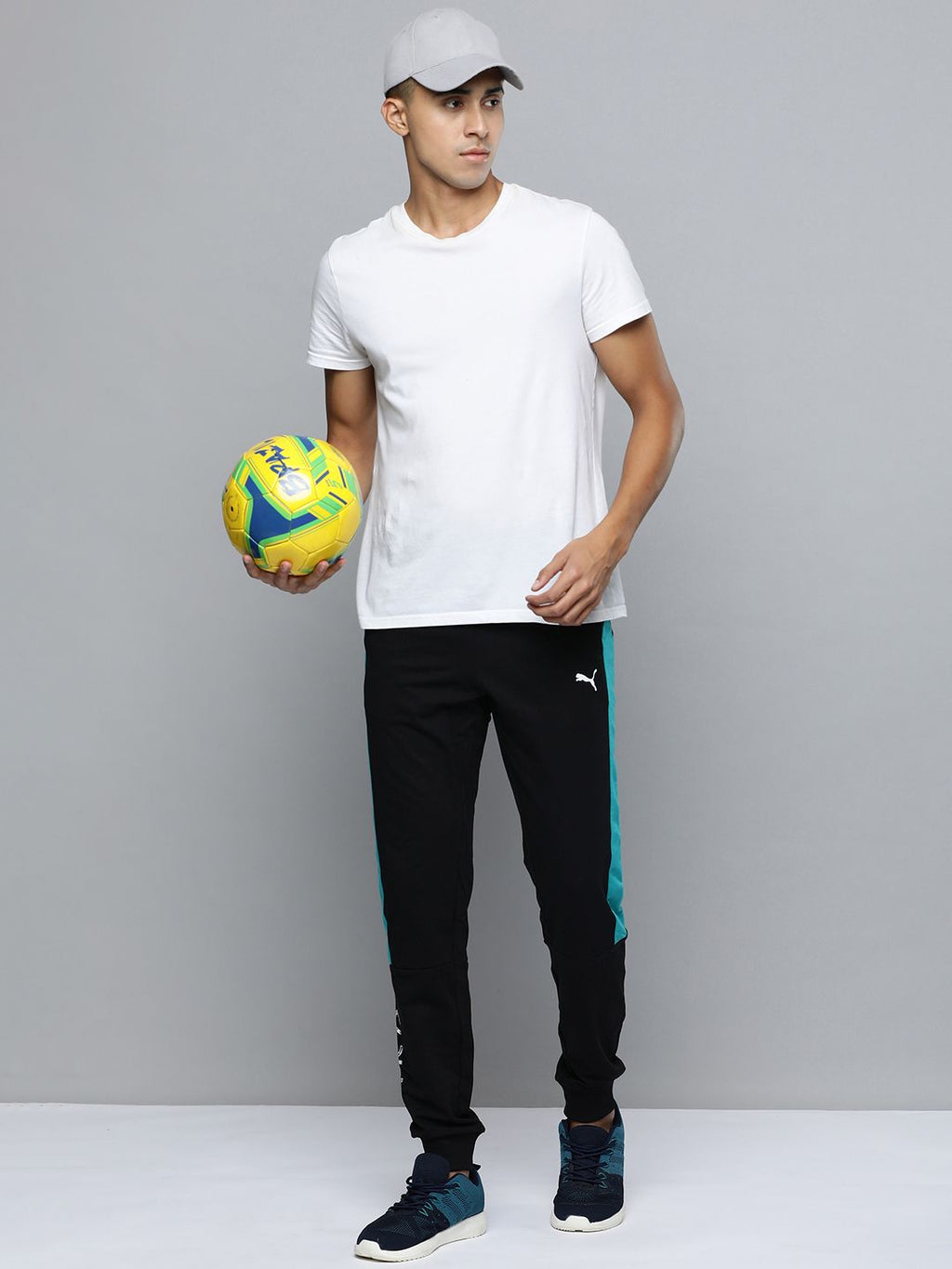  One8 X PUMA Virat Kohli Men Brand Logo Print & Side Taping Colourblocked Slim Fit Joggers