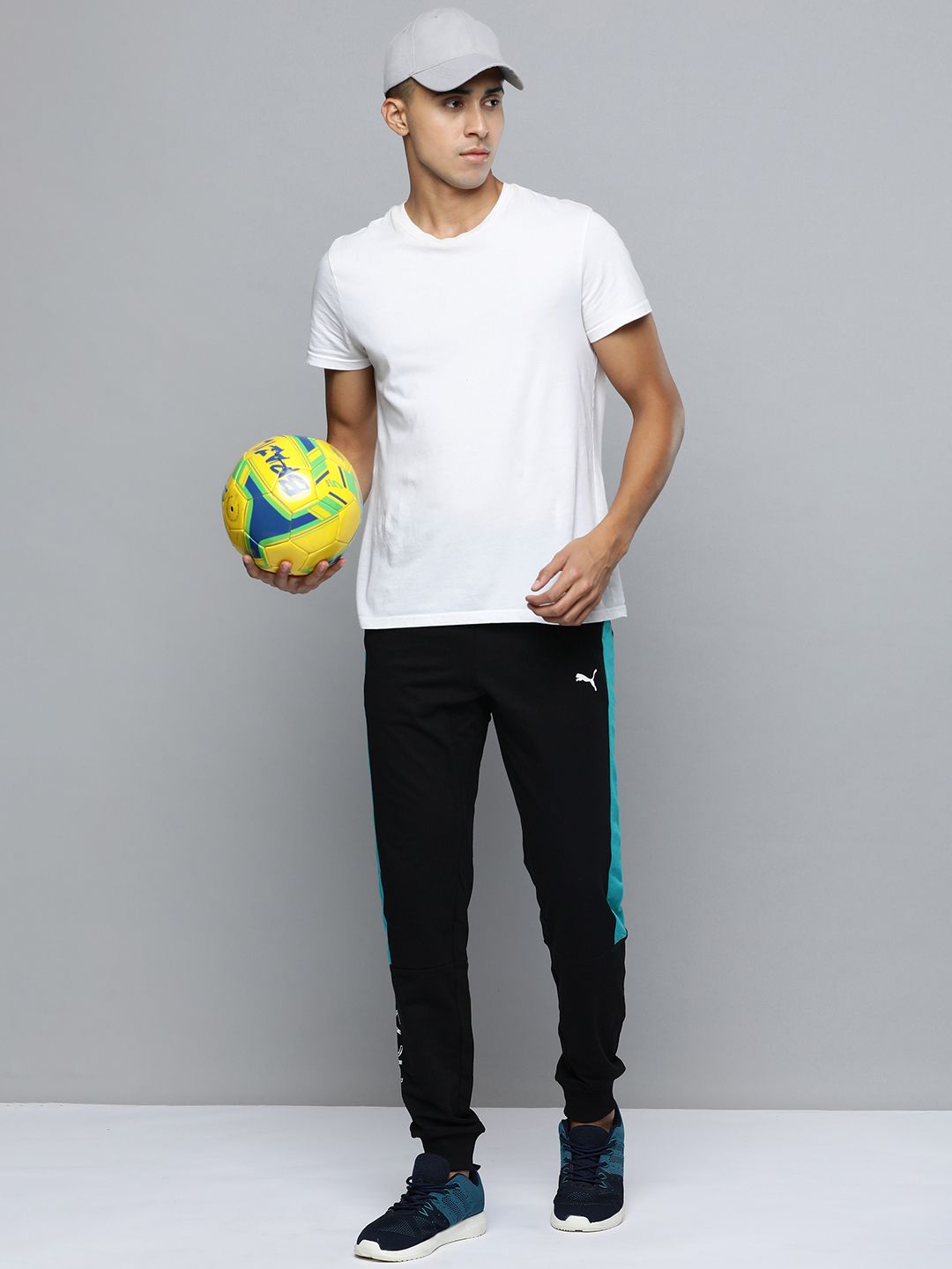  One8 X PUMA Virat Kohli Men Brand Logo Print & Side Taping Colourblocked Slim Fit Joggers
