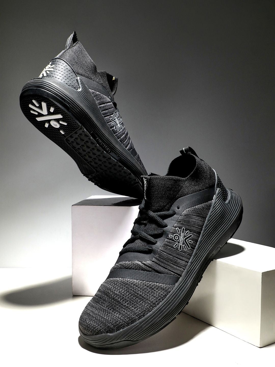  Cultsport Pro-Train Men Brand Logo Printed Fly-Knit Training Sports Shoes