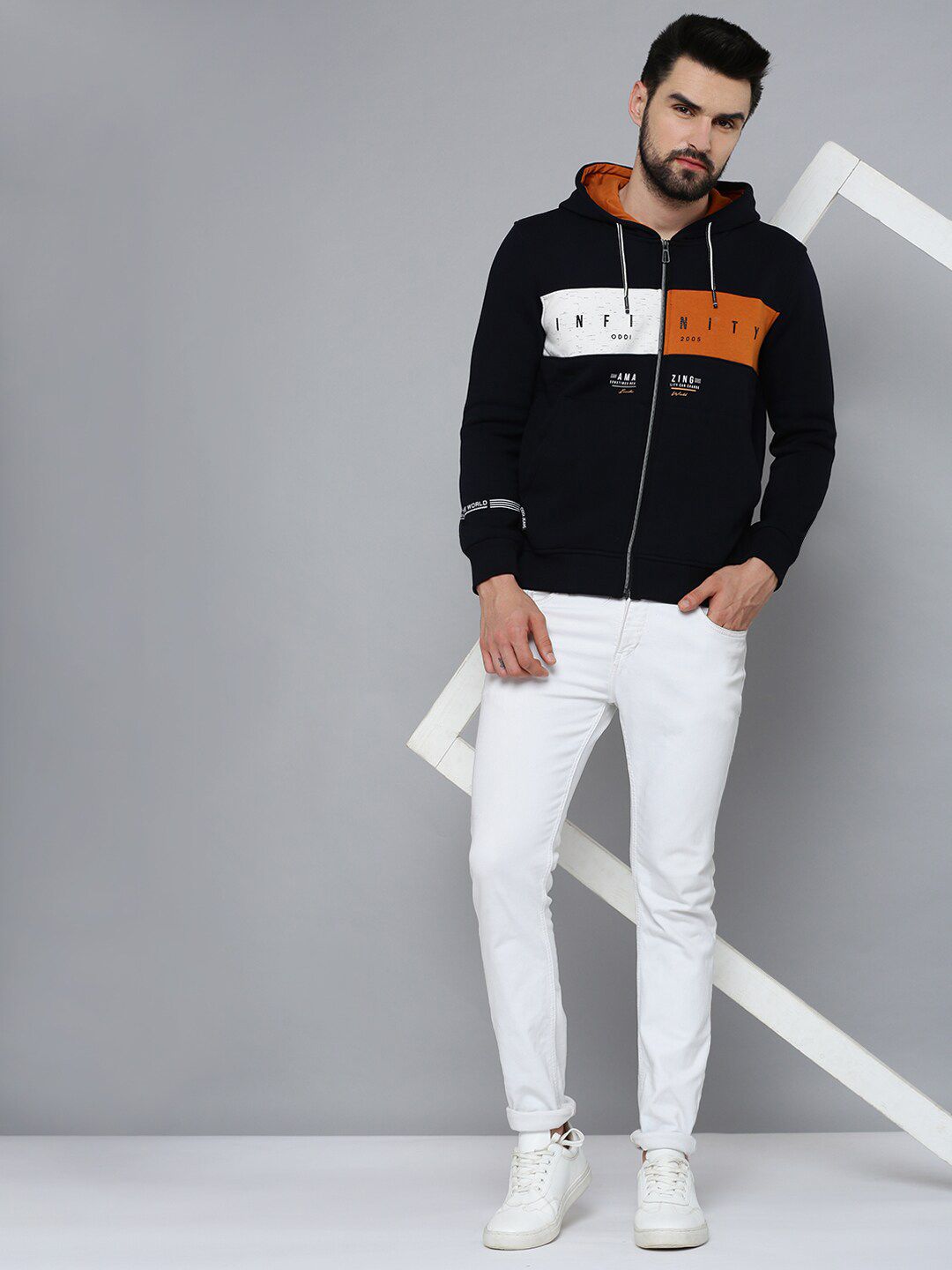  SHOWOFF Typography Printed Hooded Neck Cotton Sweatshirt