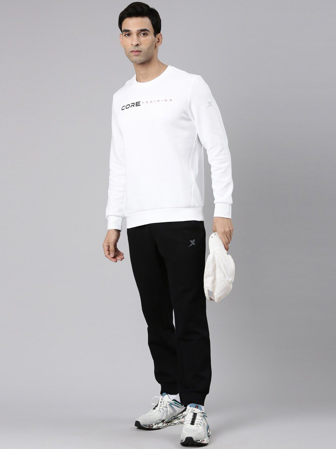  Xtep Typography Printed Round Neck Sweatshirt