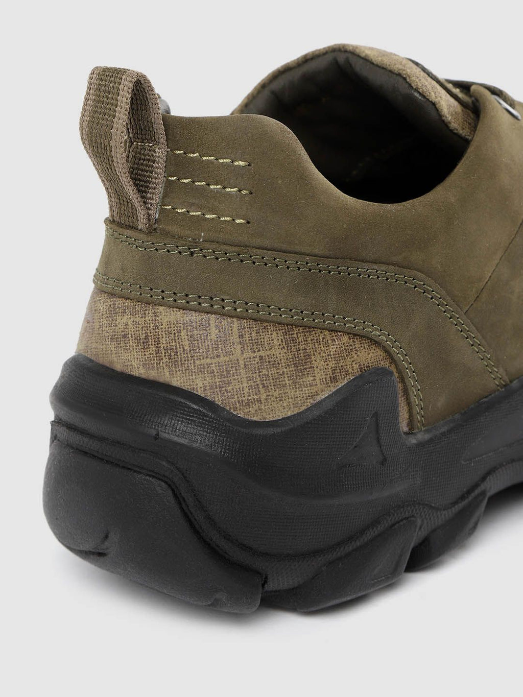 Woodland Men Nubuck Trekking Shoes