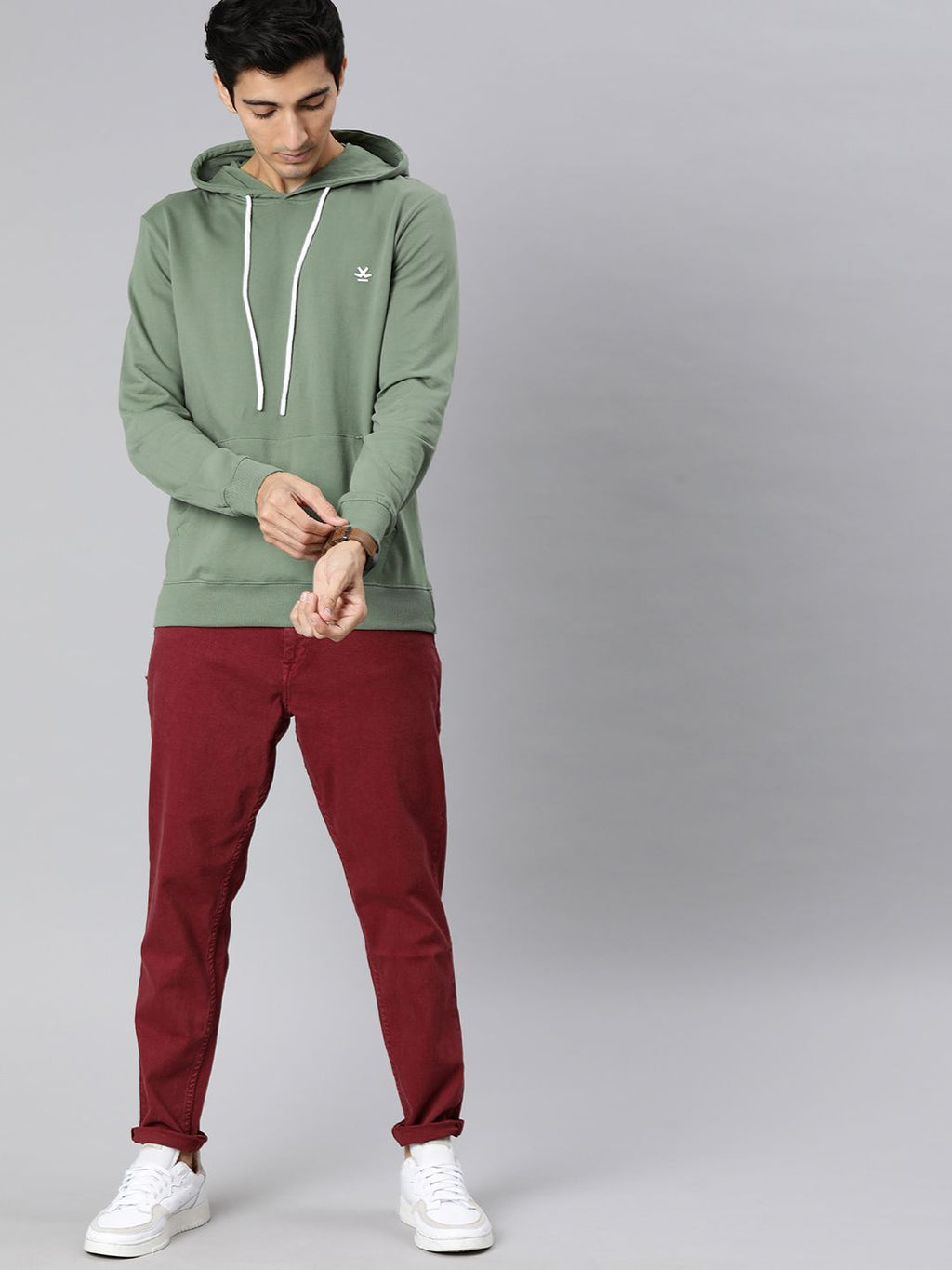  WROGN Men Green Solid Hooded Sweatshirt