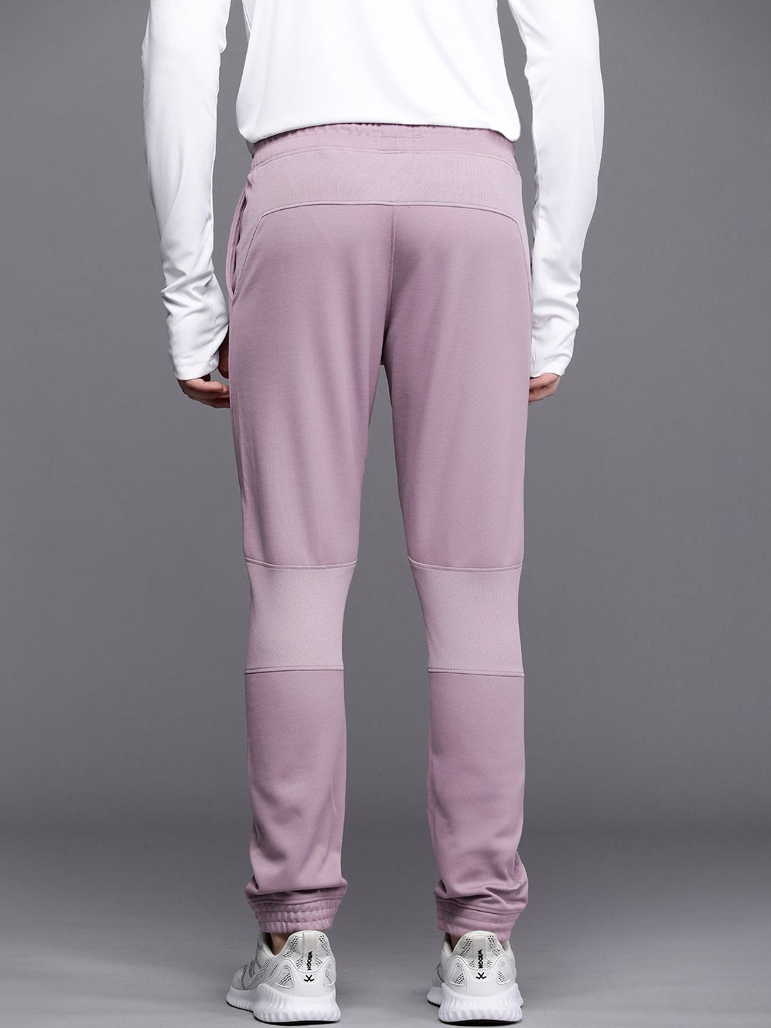  WROGN ACTIVE Men Mid-Rise Joggers With Drawstring Closure