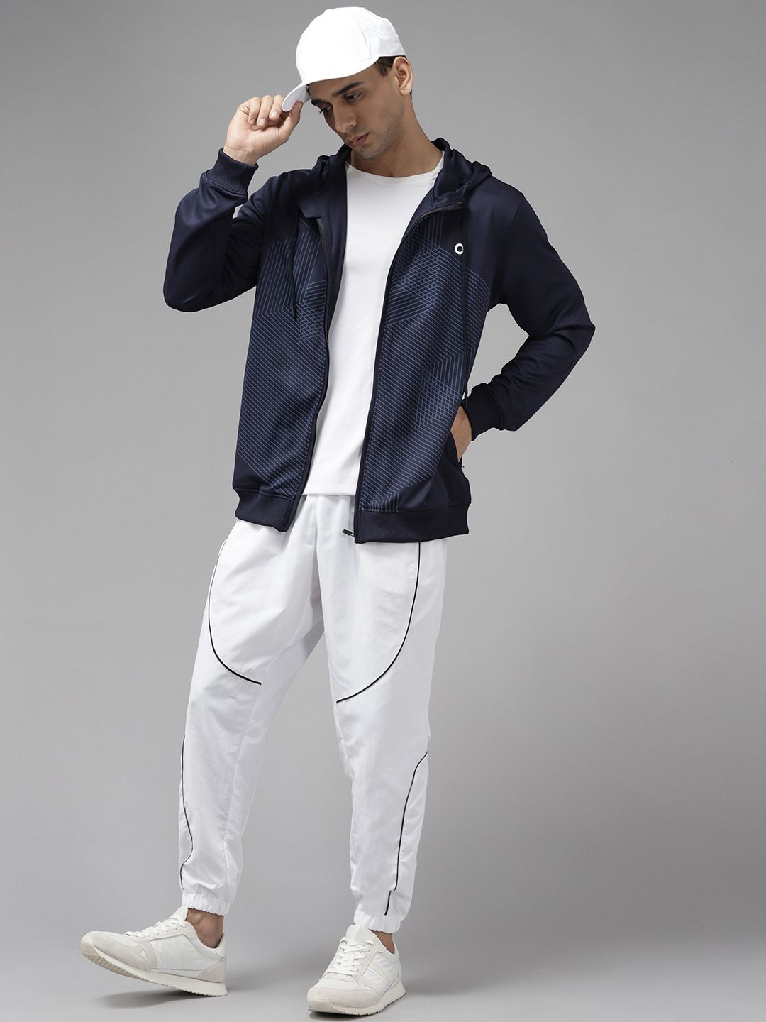  PROWL By Tiger Shroff Men Navy Blue Geometric Printed Hooded Training Sweatshirt