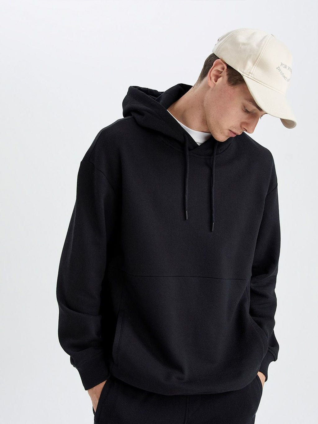  DeFacto Hooded Pullover Sweatshirt