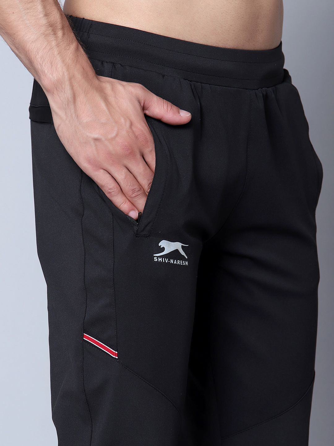  Shiv Naresh Men Mid Rise Joggers