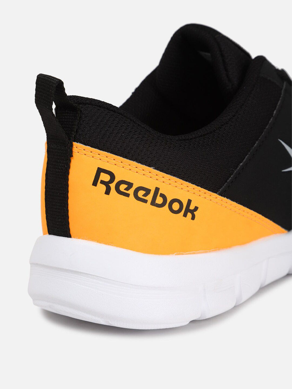  Reebok Men Travellar LP M Running Shoes
