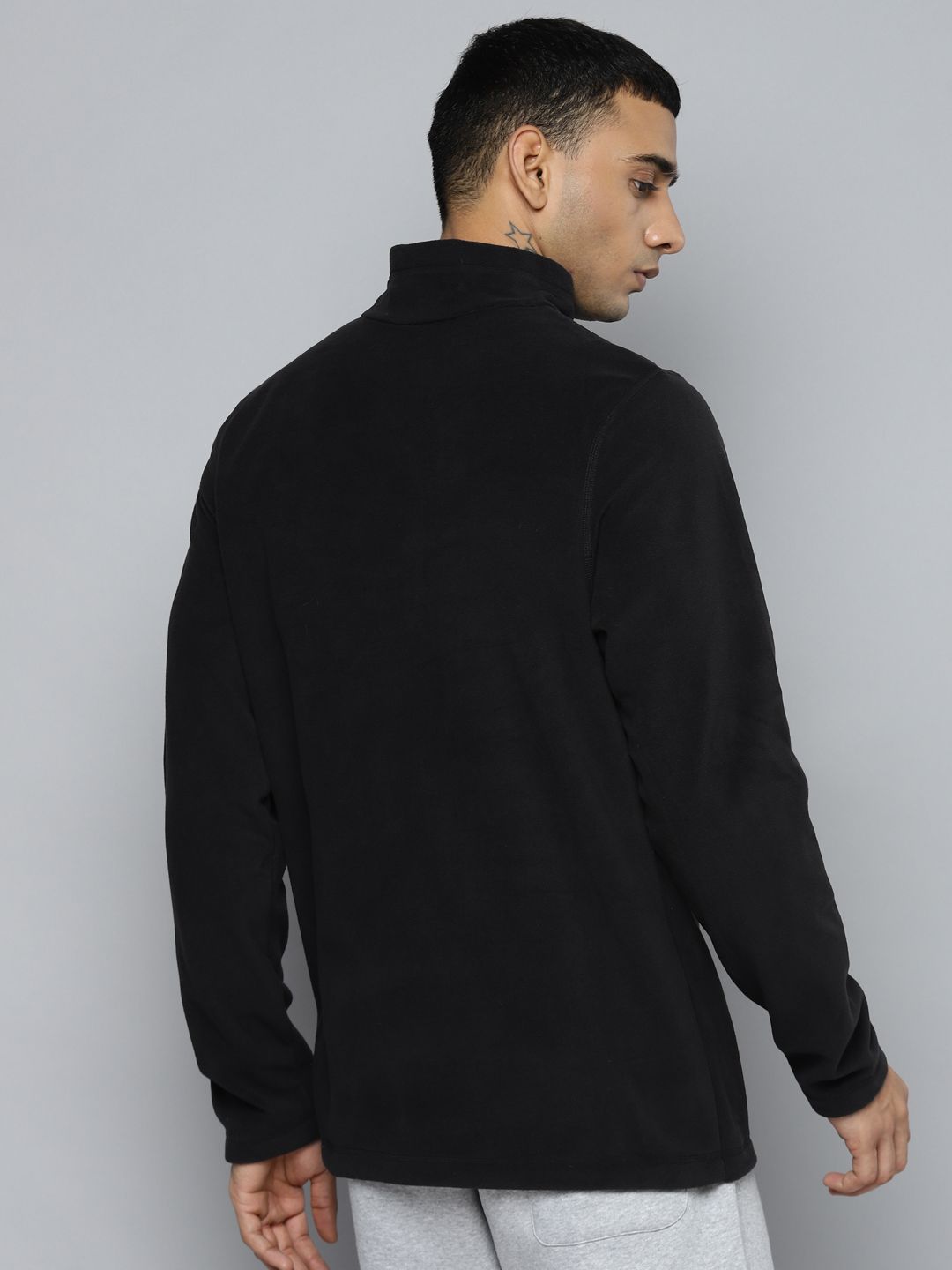  Reebok Men Black Solid Outerwear Quarter-Zip Sweatshirt