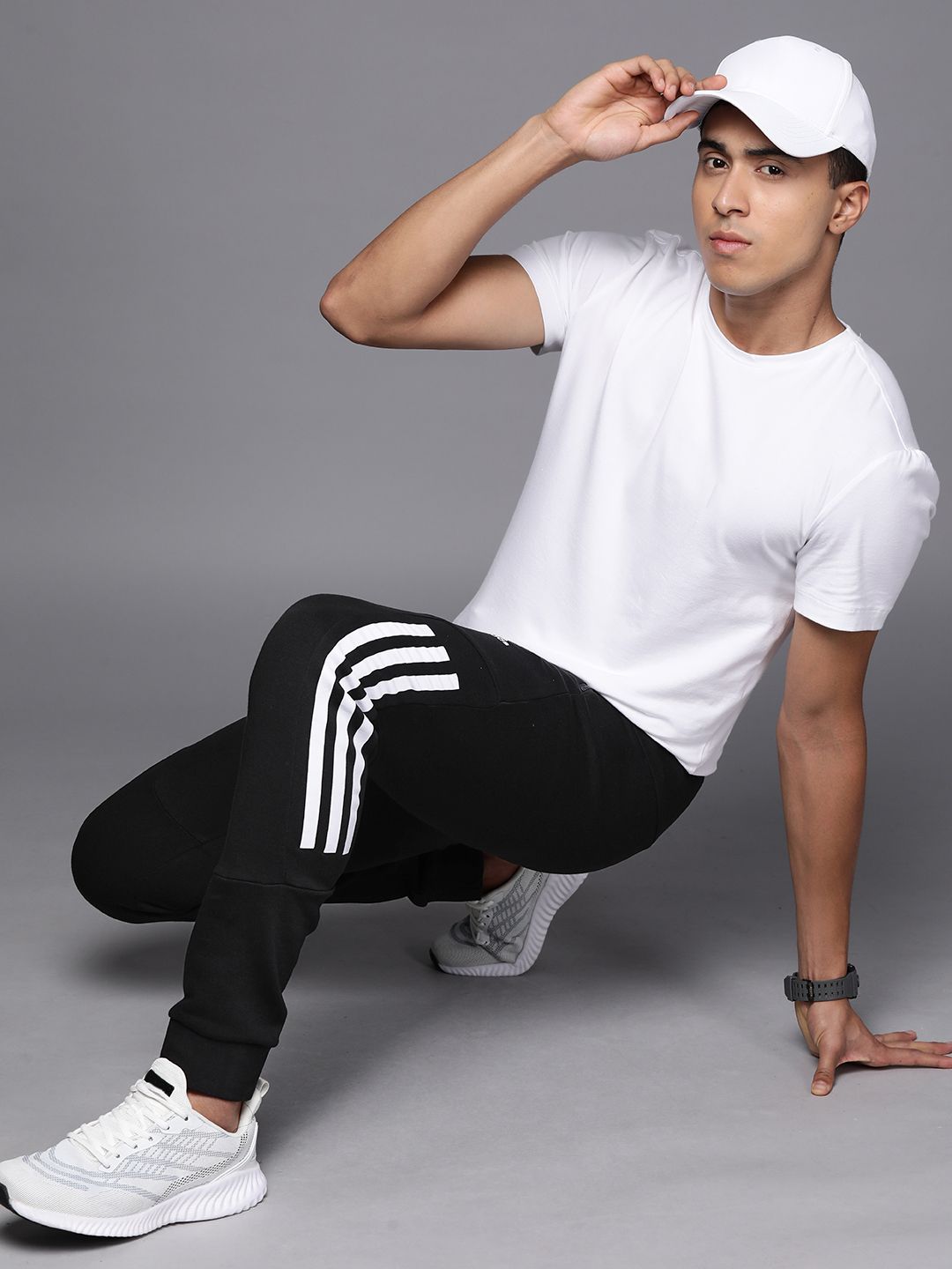  ADIDAS Men IN SMU 3S PT Solid Joggers