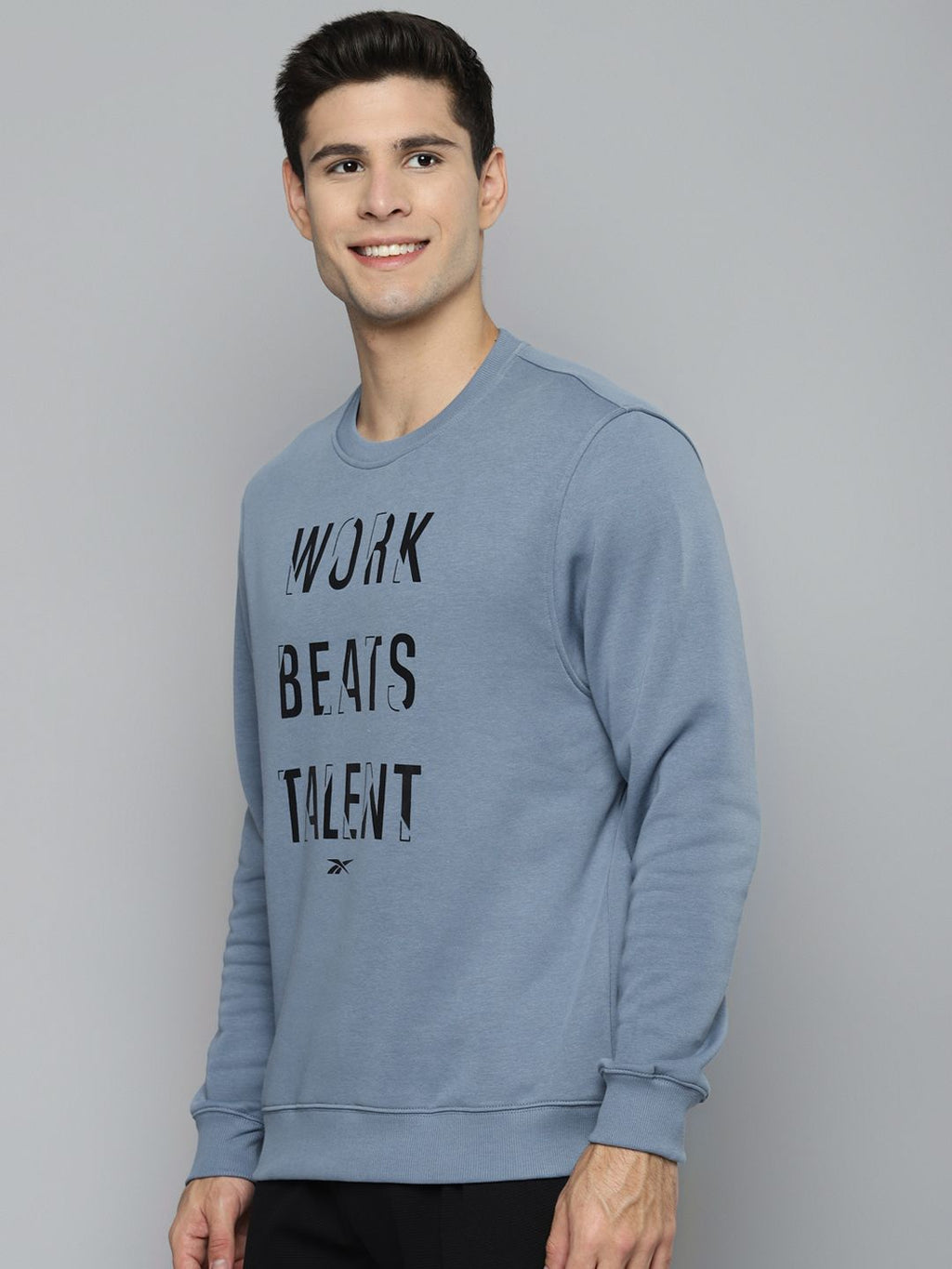  Reebok Men Blue Printed Performance Training Sweatshirt