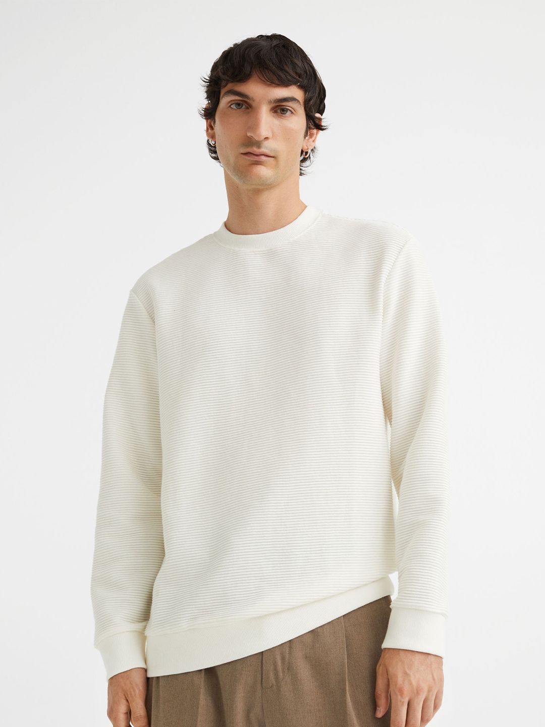  H&M Men Regular Fit Ribbed Sweatshirt