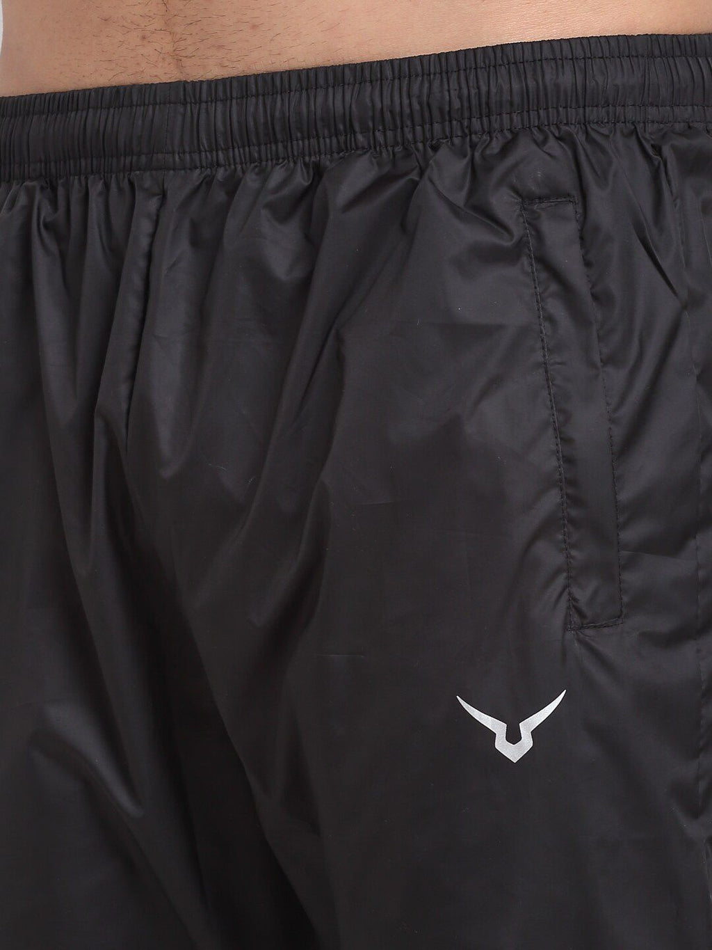  Invincible Men Black Solid Tracksuit