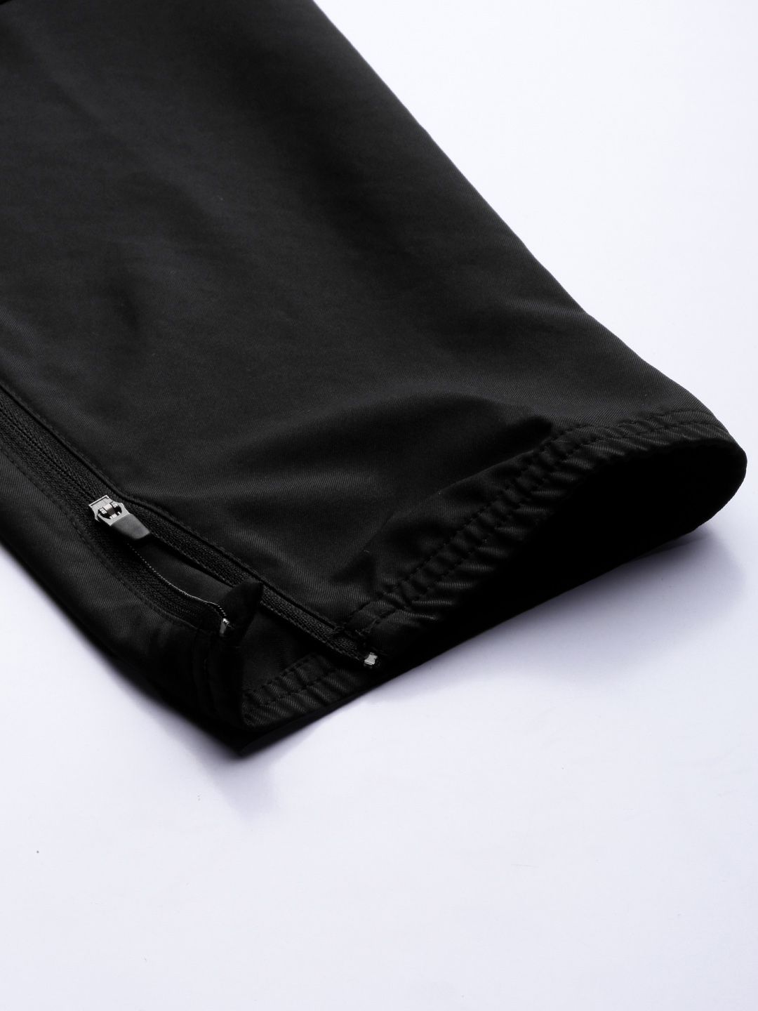  Nike Men Black SolidDri-FIT Challenger Woven Running Pants