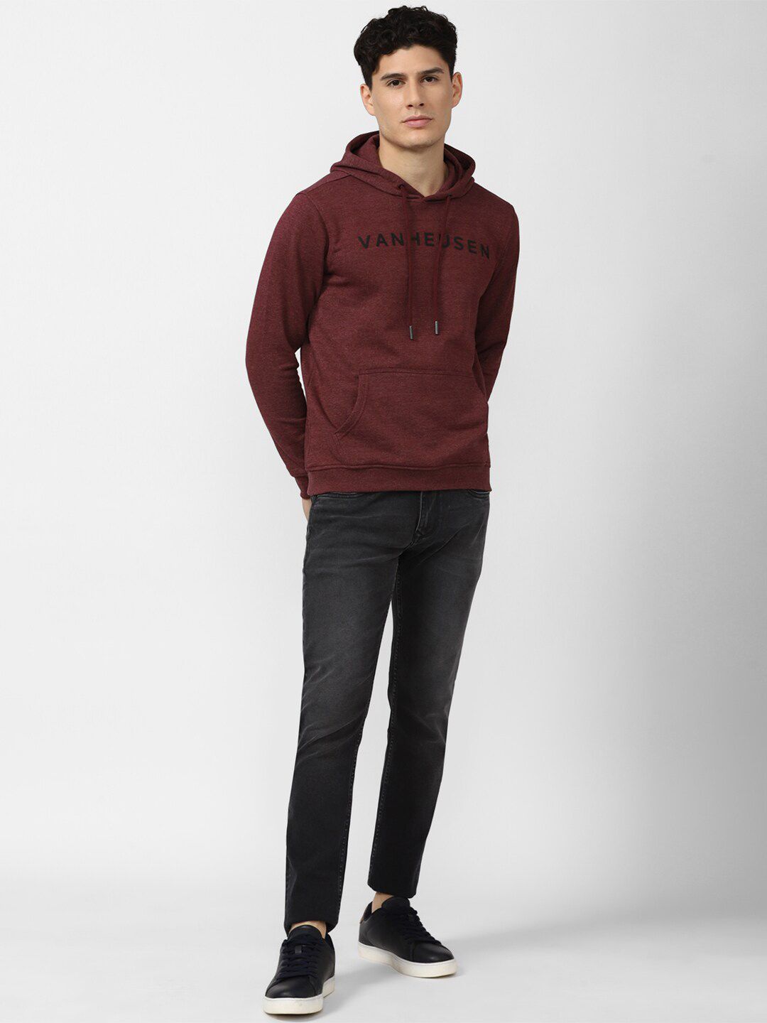  Van Heusen Sport Men Printed Hooded Sweatshirt