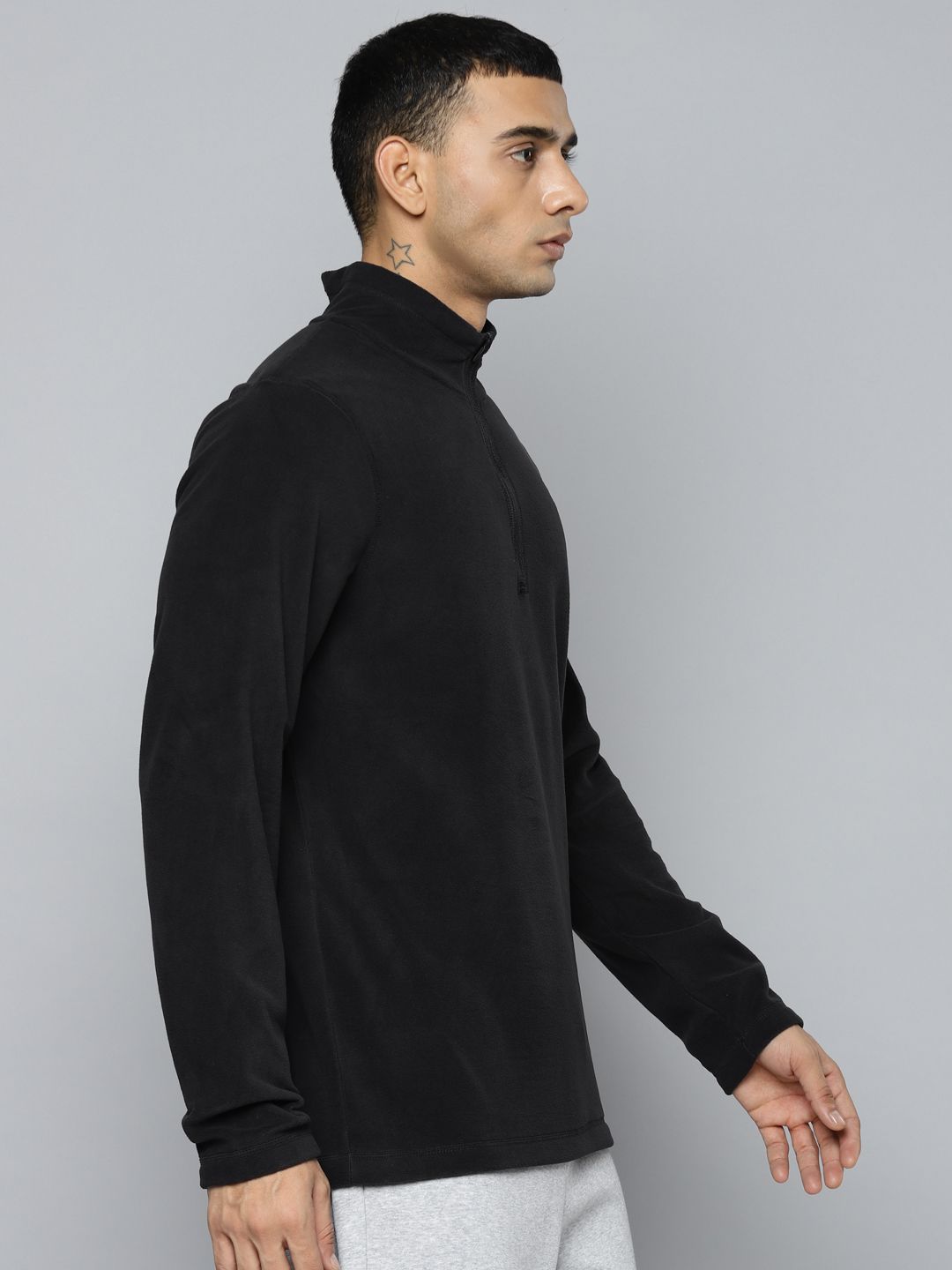  Reebok Men Black Solid Outerwear Quarter-Zip Sweatshirt