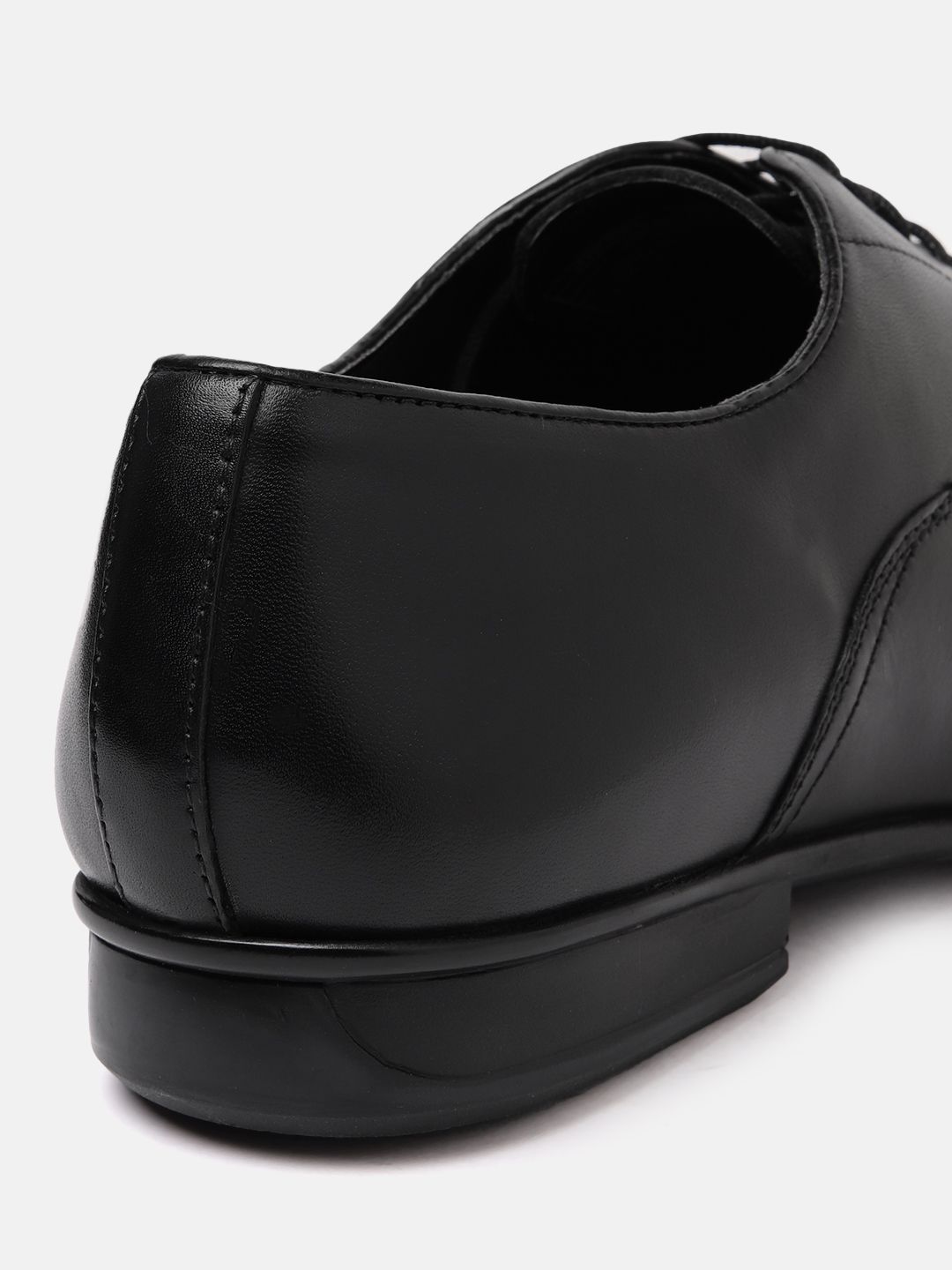  Van Heusen Men Leather Solid Formal Oxfords
