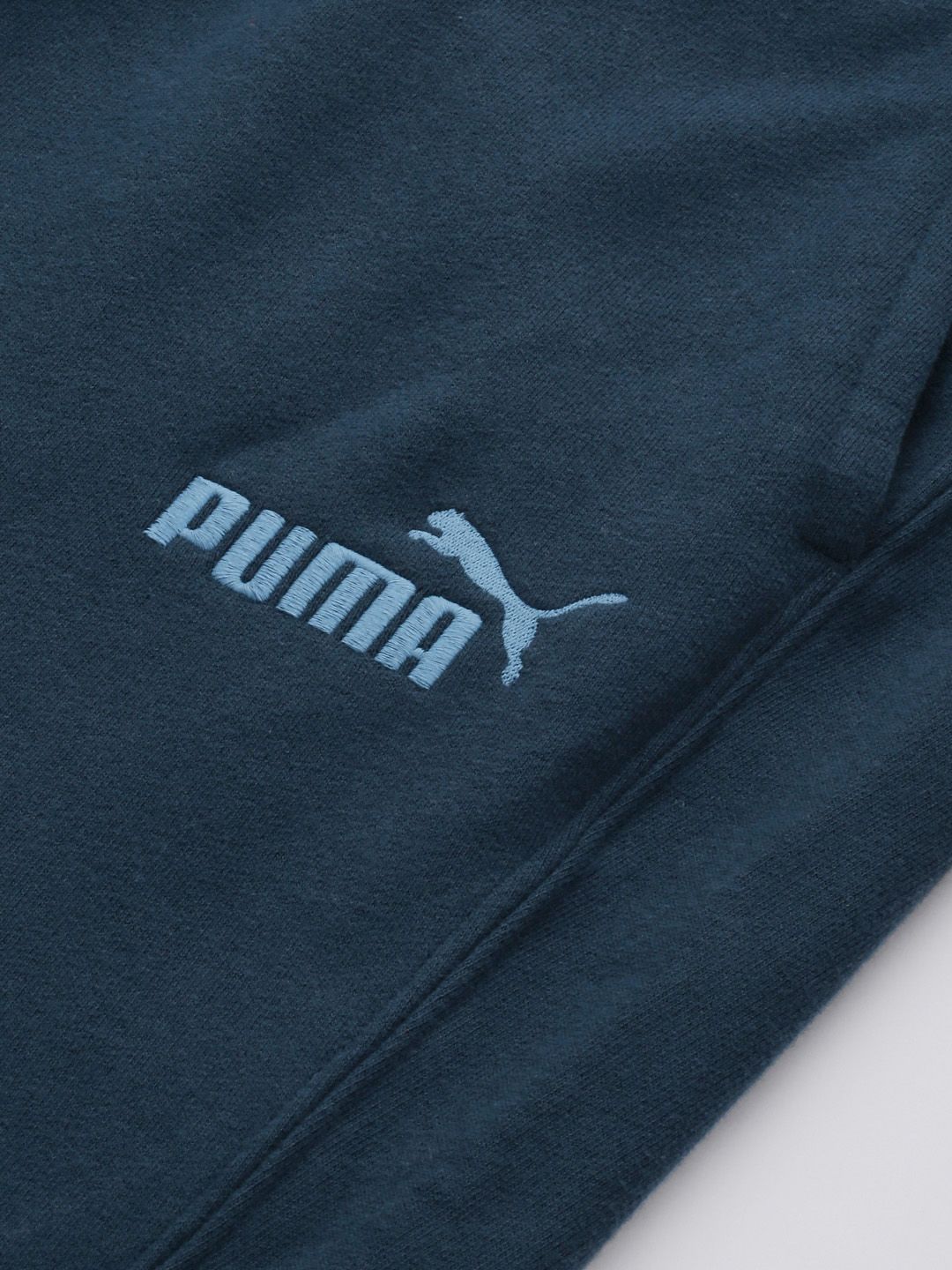  Puma Men Essential ELEVATED Solid Regular Fit Mid-Rise Joggers