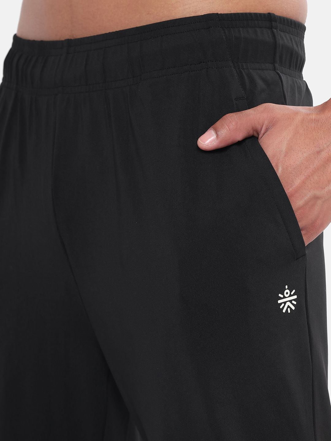  Cultsport Men Typography Printed Flydry Joggers
